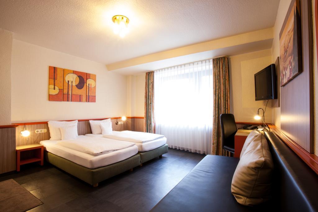 Trip Inn Hotel Ariane Cologne Bilik gambar