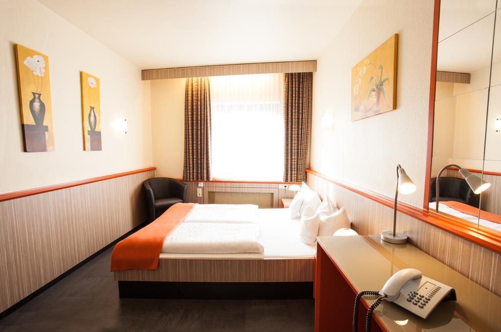 Trip Inn Hotel Ariane Cologne Luaran gambar