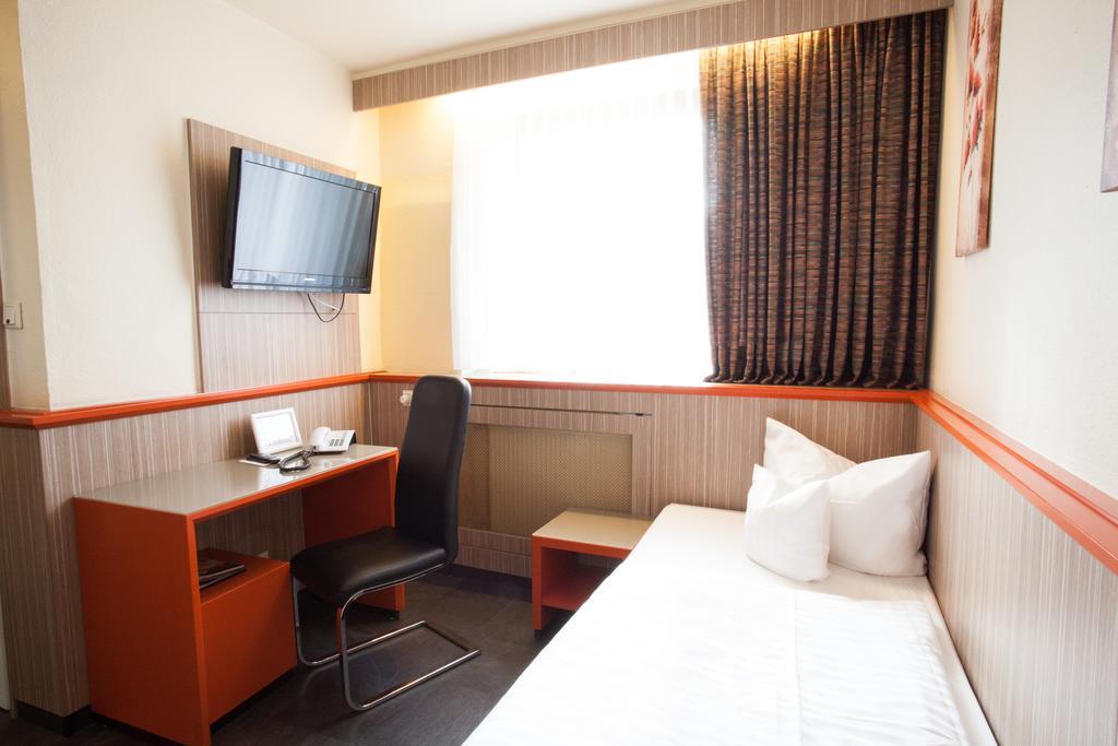 Trip Inn Hotel Ariane Cologne Bilik gambar