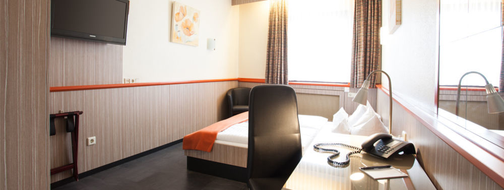 Trip Inn Hotel Ariane Cologne Luaran gambar