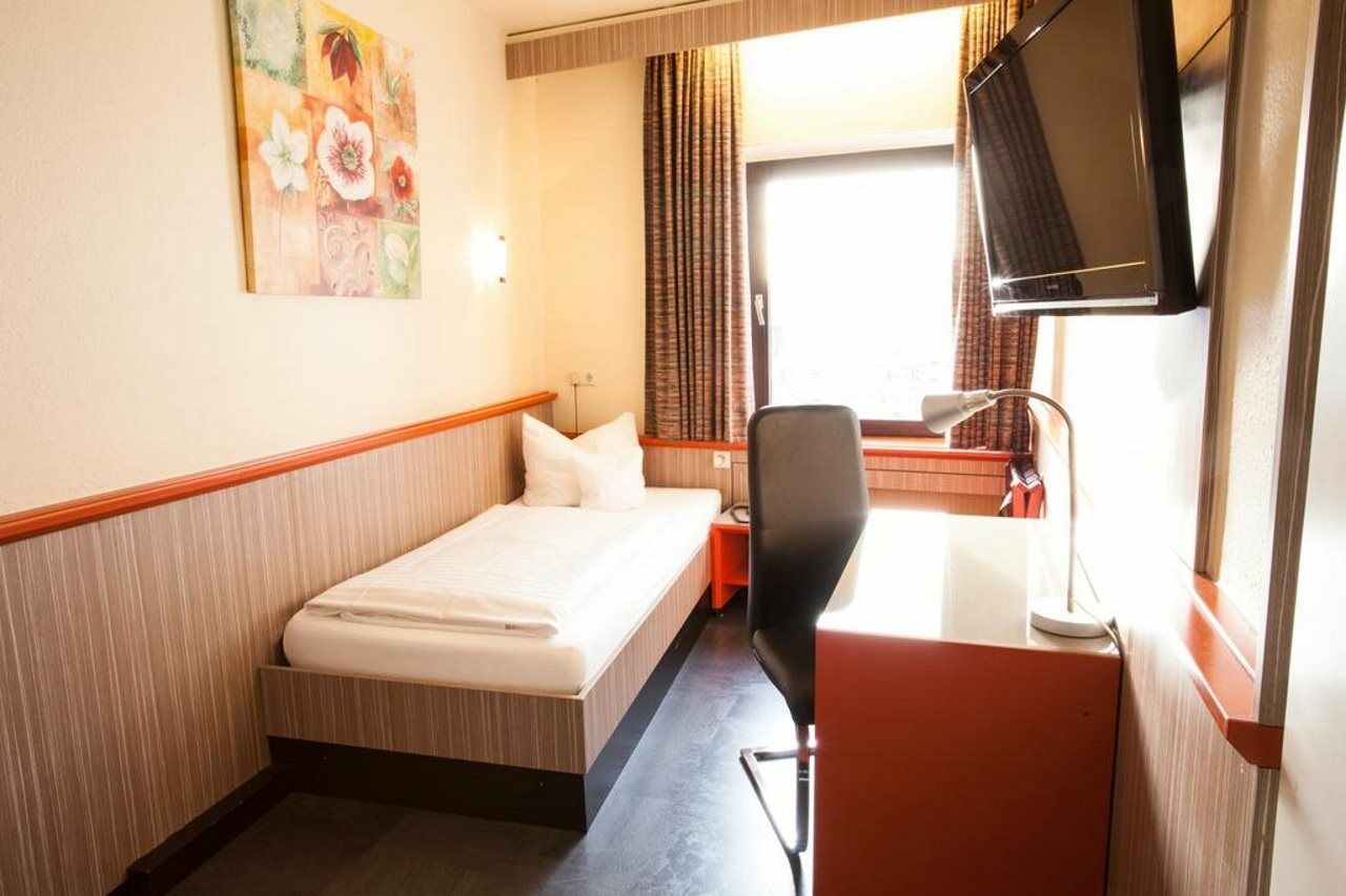 Trip Inn Hotel Ariane Cologne Luaran gambar
